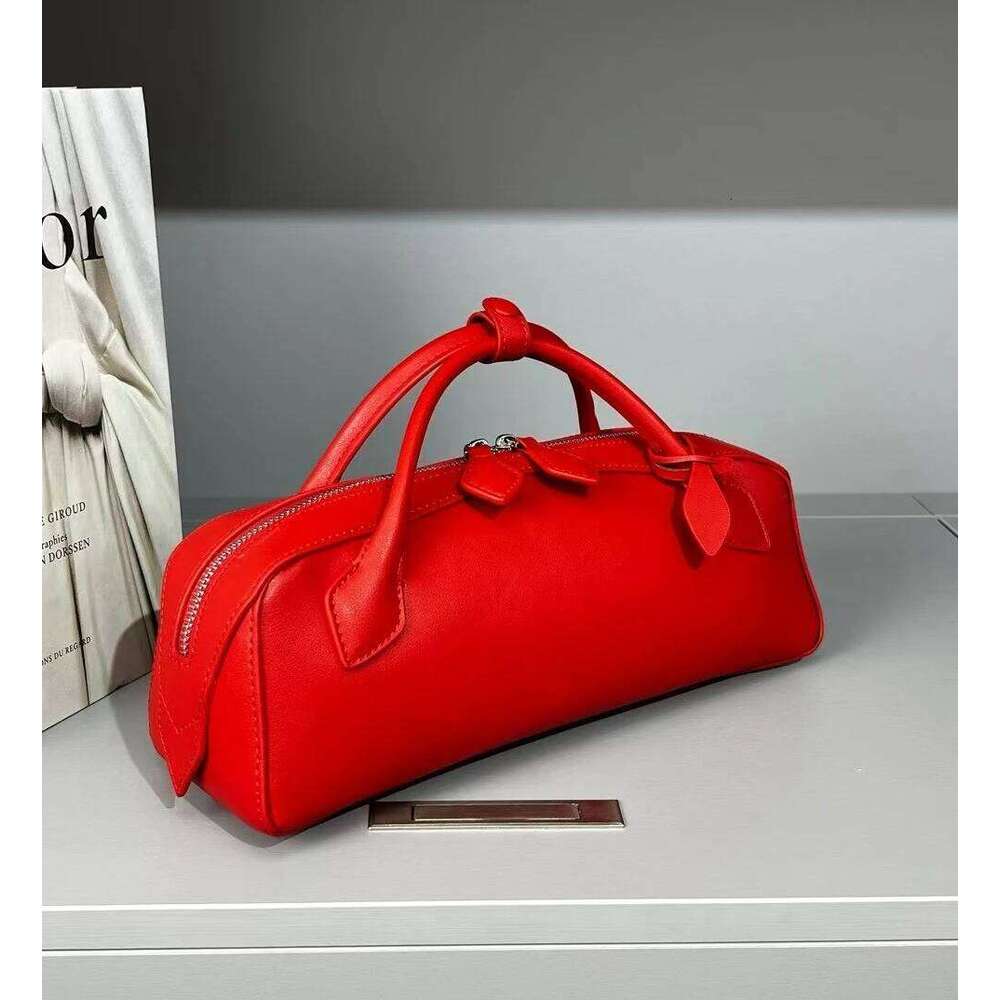 Niche Design Cowhide Vintage Sausage Bag Handbag 250605