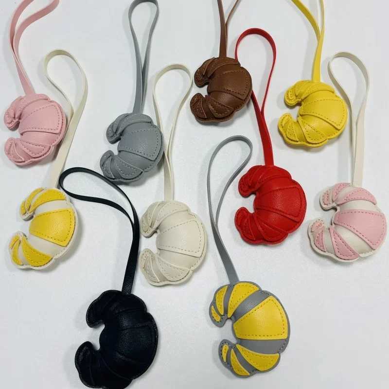 PU Croissant Bag Charm Car Key Chain Pendant Purse/Handbag/Backpack/Phone Case Hanging Decor Lanyard Keyring DIY Accessories XJ250607
