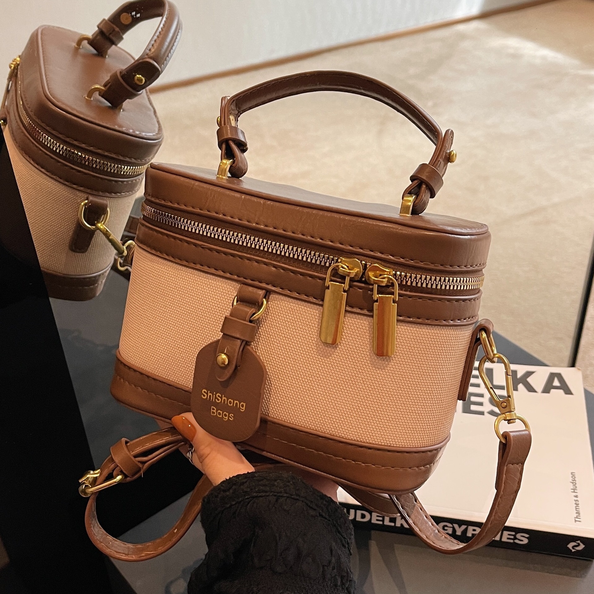 designer High-End Small Bag for Women 2025 New Autumn Versatile Fashion Ladies Crossbody Bag Retro Handbag Bucket Ba