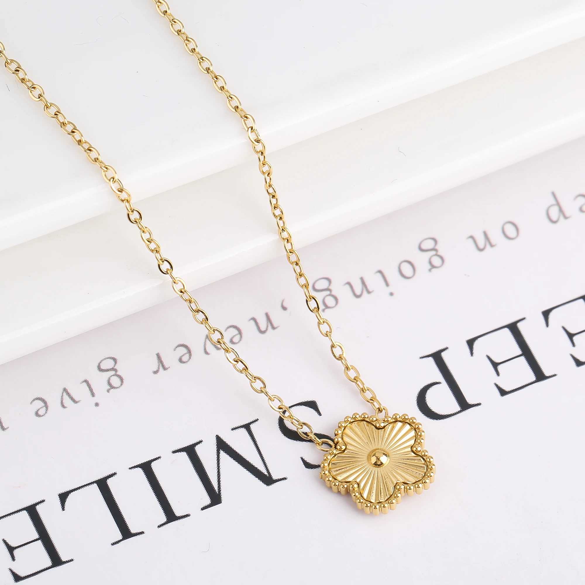 High Quality Luxury Stainless Steel Botanical Five Flower Bangle Necklace Ring Jewelry Set Classic for Women Jewelry Z250607