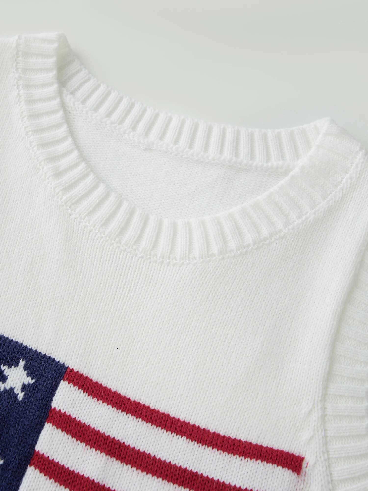 Womens Patriotic American Flag Print Sleeveless Knit Vest Round Neck Casual Party Tank Top for 4th of July Celebrations