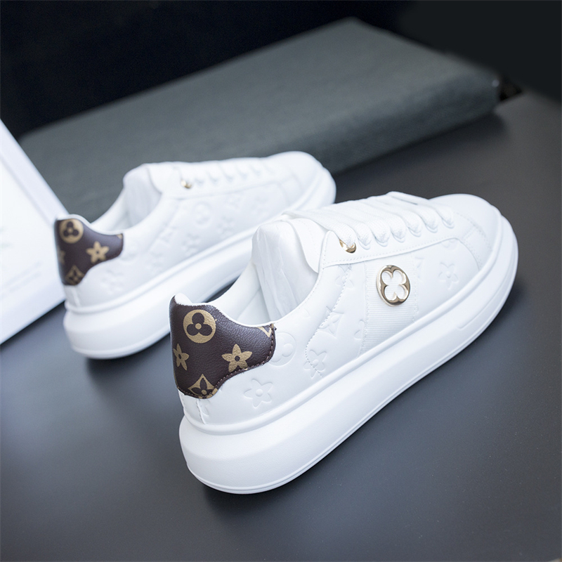 hot free shipping designer Running Shoes mens womans sport outdoor trainers casual vintage Height Increasing shoes white