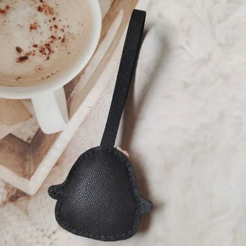 Genuine Leather Penguin Pendant High-grade Keychain Pendant Ruths Same Style Pendant Suitable For Phone Bag Accessories XJ250607