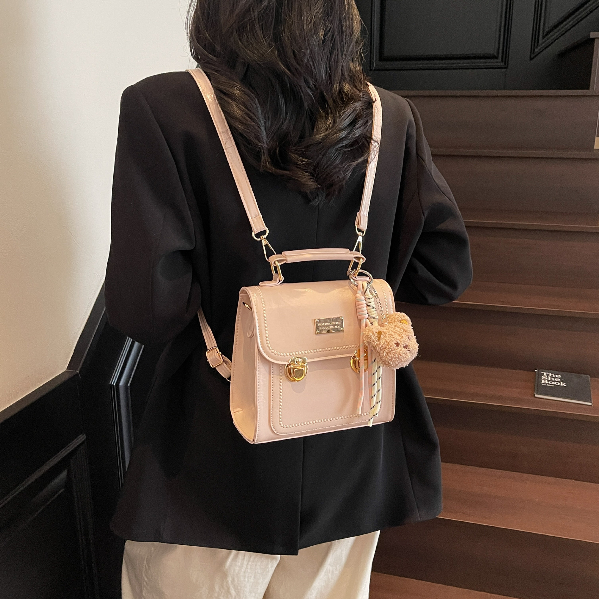 designer Korean Style Commuter Backpack for Women, Niche Design 2025 New Fashionable School Bag, Lightweight Travel Fashion Bac