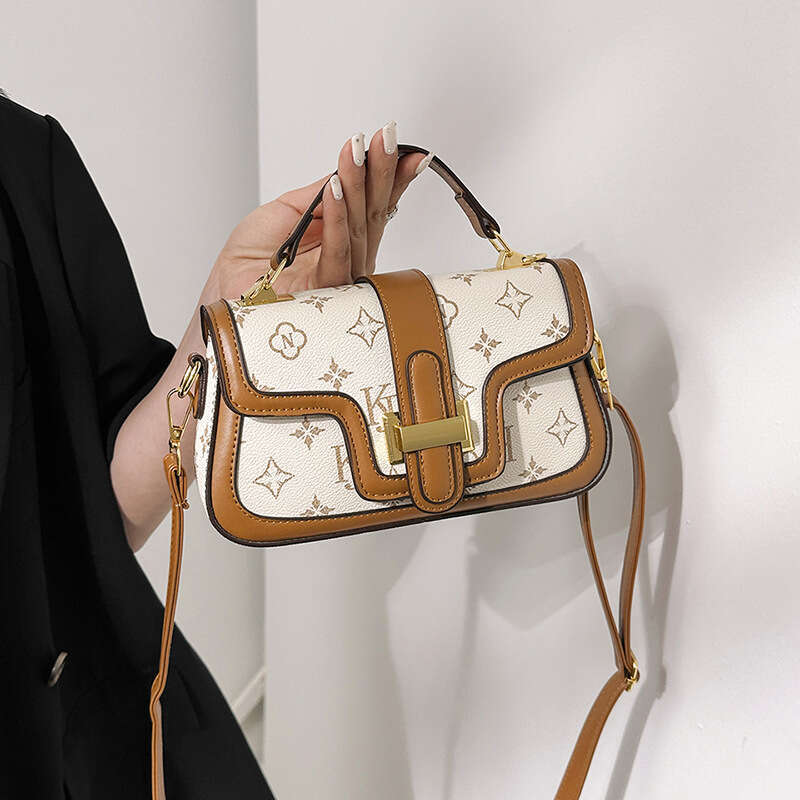 Fashion Printed Handbag Light Luxury Texture Letter Shoulder Casual Versatile Crossbody New Women's Commuter Bag