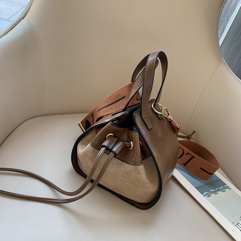 New Versatile Drawstring Crossbody Fashion Color-Block Wide Strap Underarm Bucket Matte Bag for Women Pre-Order Required