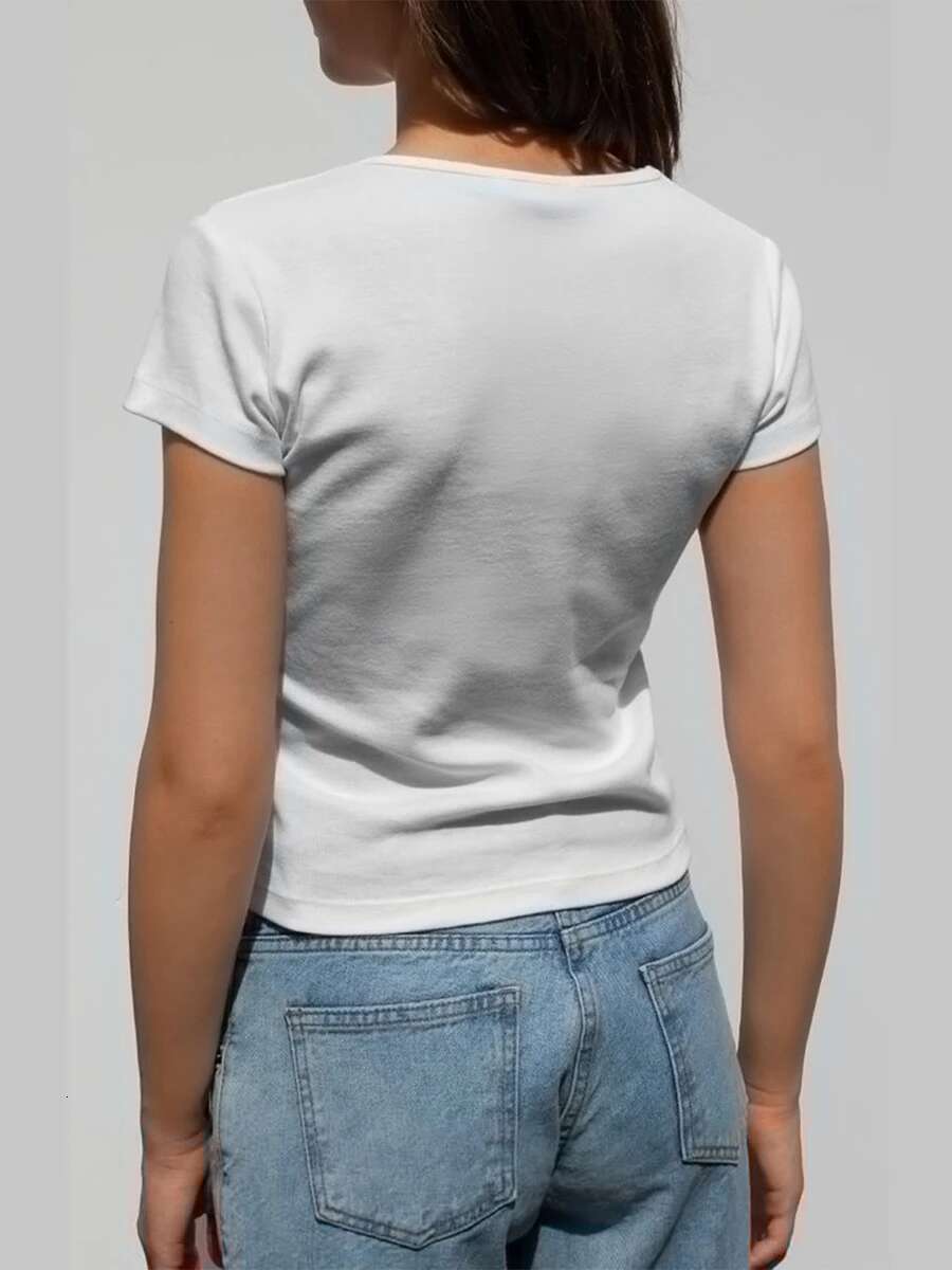 Womens Stylish Summer Short Sleeve Round Neck Graphic Print T-shirt with Floral Design