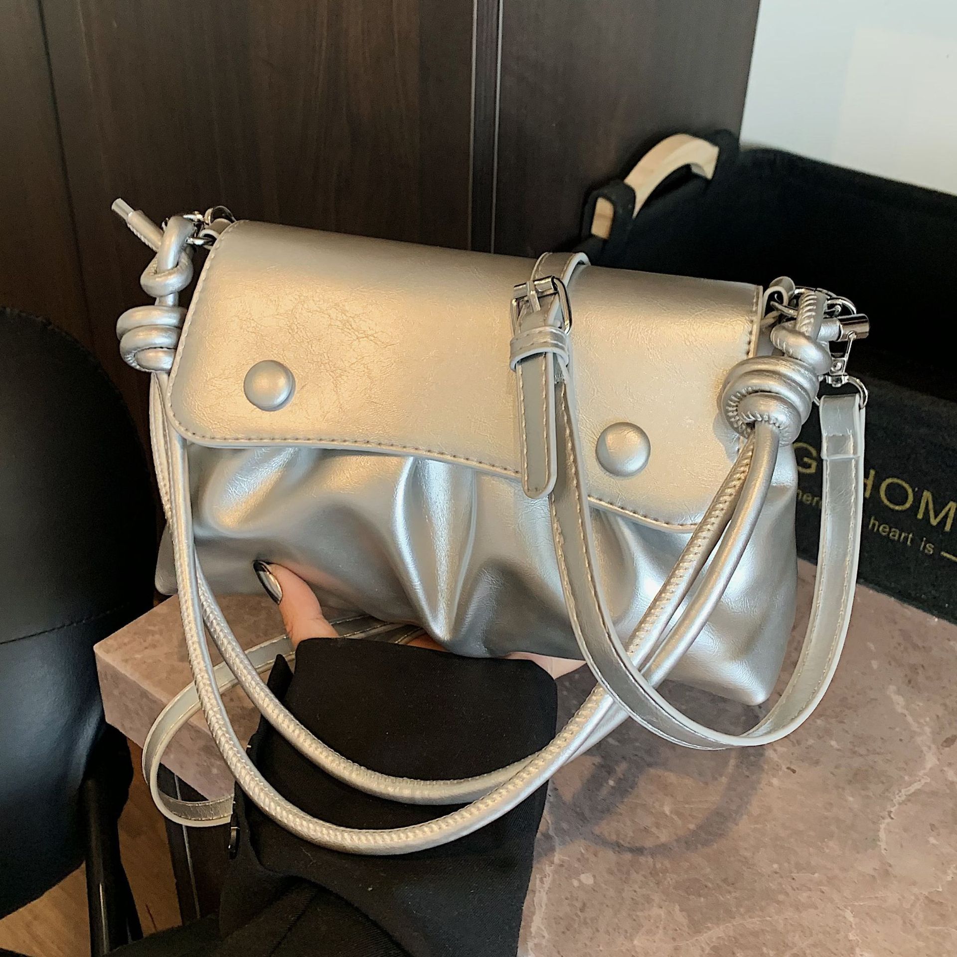 designer Pleated Small Bag for Women Summer 2025 New Trendy Fashion Versatile Chain Crossbody Shoulder Underarm Small Squar