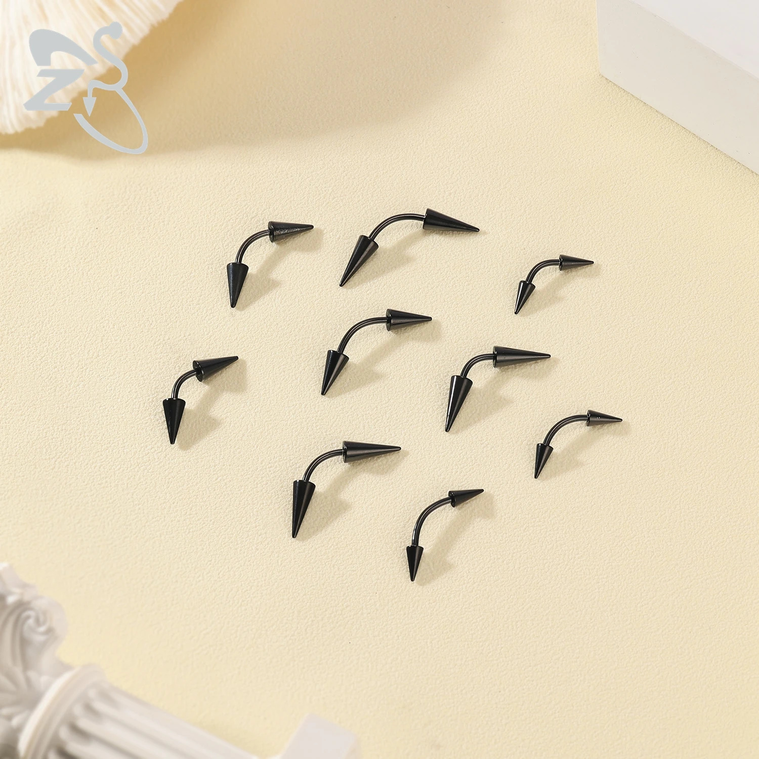 ZS 1 Piece Black Color Long Spike Stainless Steel Eyebrow Rings Punk Rock Curved Rook Bridge Piercinsg Hair Decoration 250606