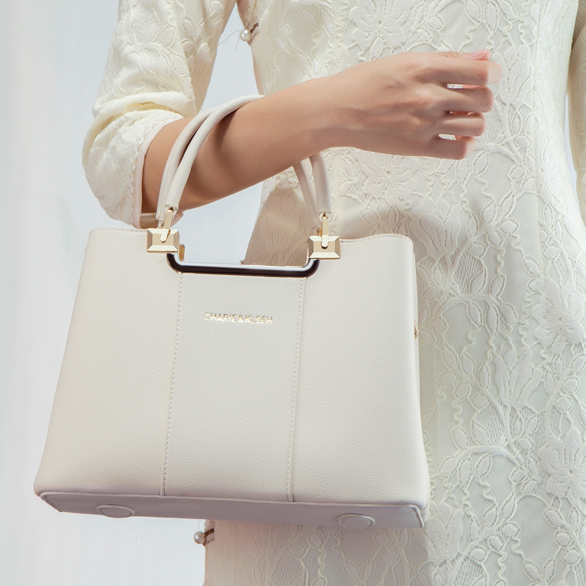 Free Shipping 2025 Summer Luxury New Niche High-end Elegant Handbag Large Capacity Commuter Shoulder Crossbody Designer Bags Mom Bag