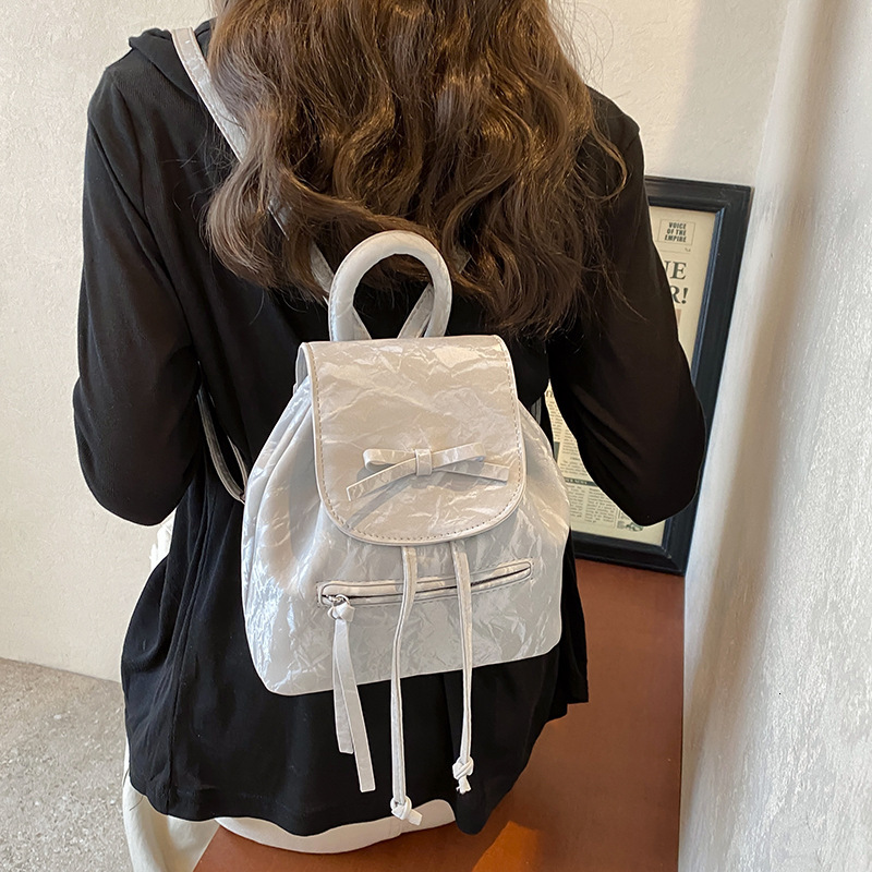 designer Korean Style Fashion Handbag for Women 2025 New High-end Versatile Backpack Casual Travel Small School Bag