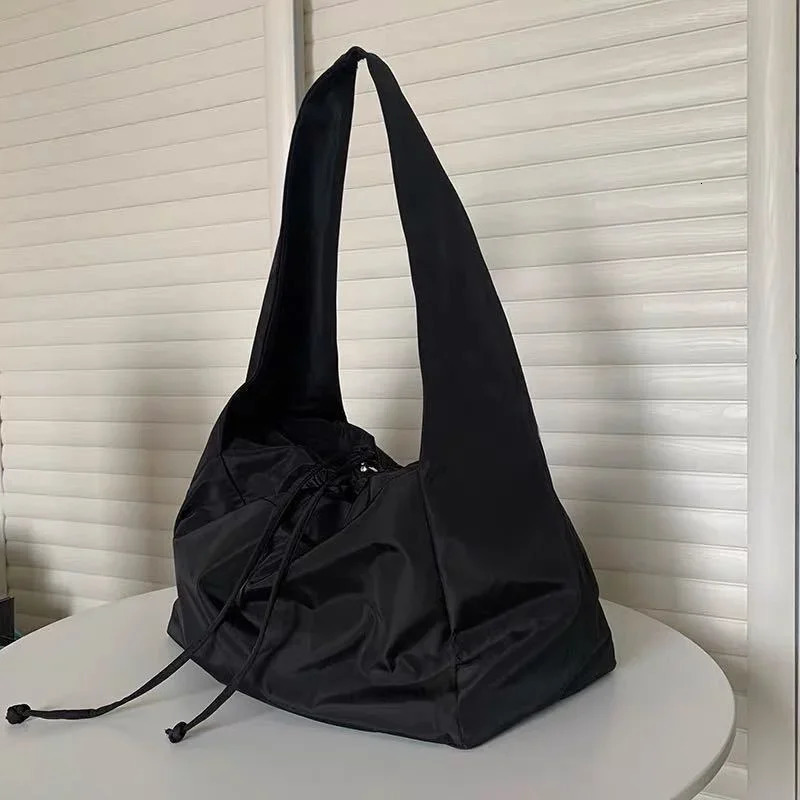 Women Bag Nylon Bucket Fashion Solid Zipper SOFT Shoulder Bag Purses and Handbags Black Tote Bag 250606