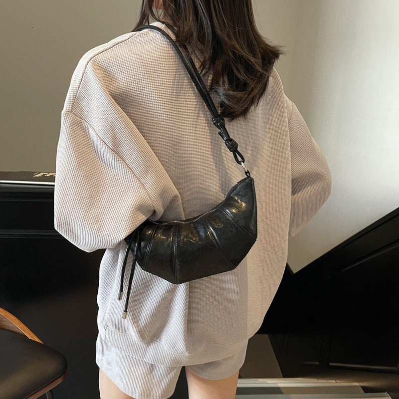 designer Niche Design Croissant Bag 2025 Spring New Fashionable Women's Bag Stylish Splicing Single Shoulder Crossbody Dumpling Bag