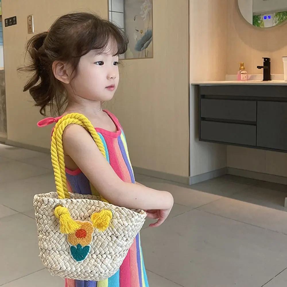 Casual Cute Woven Shoulder Bag Hollow Out Large Capacity Flower Bucket Elegant Underarm Straw Handbag Travel 250605