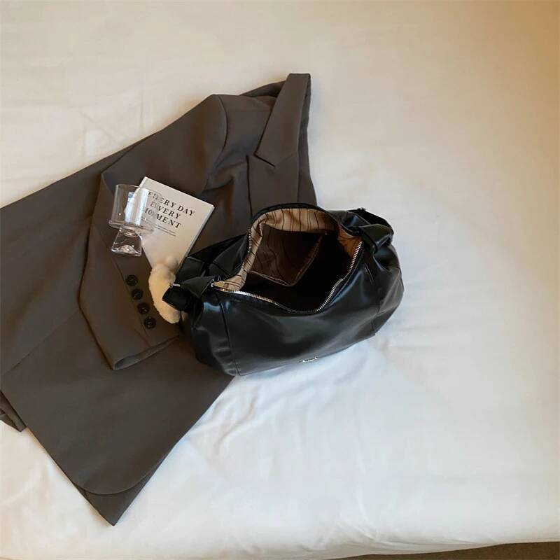 2024 Summer New Large Capacity Underarm Shoulder Crossbody Bag Women's Fashion Backpack Comes with Small Doll as a Gift