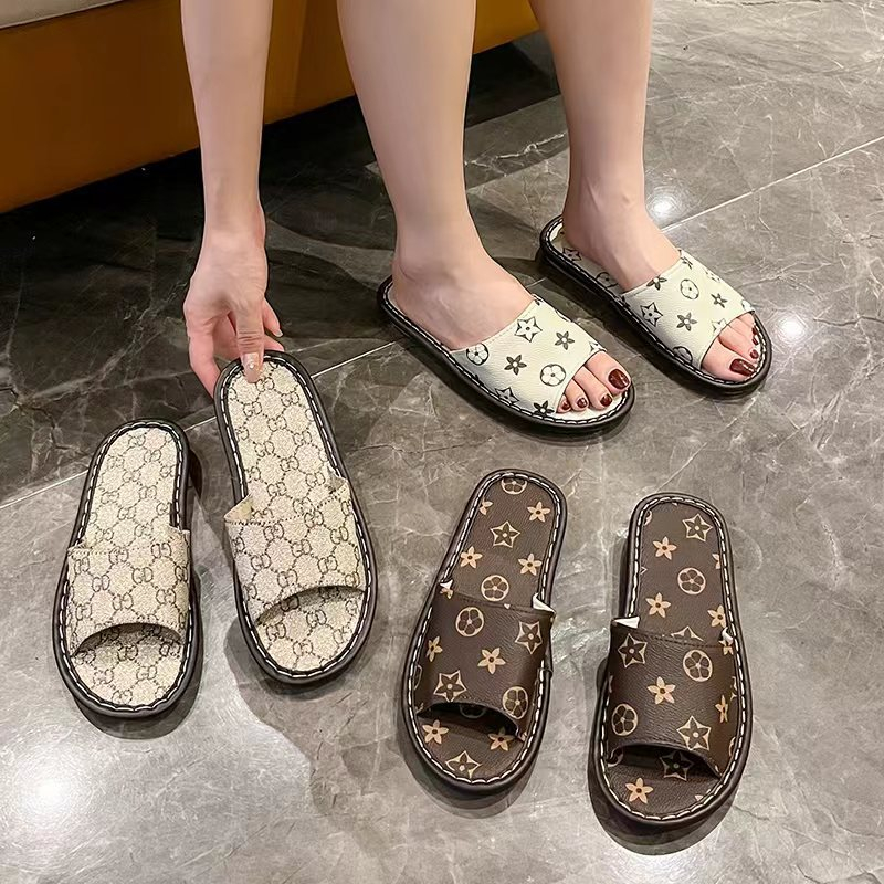 hot free shipping designer slippers for men and women casual outdoor sandals classic beach shoes size 35-43 white