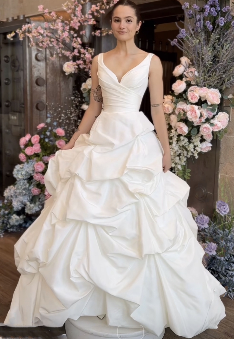 Vintage Victorian Ruched A-Line Wedding Dresses V-Neck Sleeveless Long Elegant Bridal Gown 2025 White Vestido De Novia