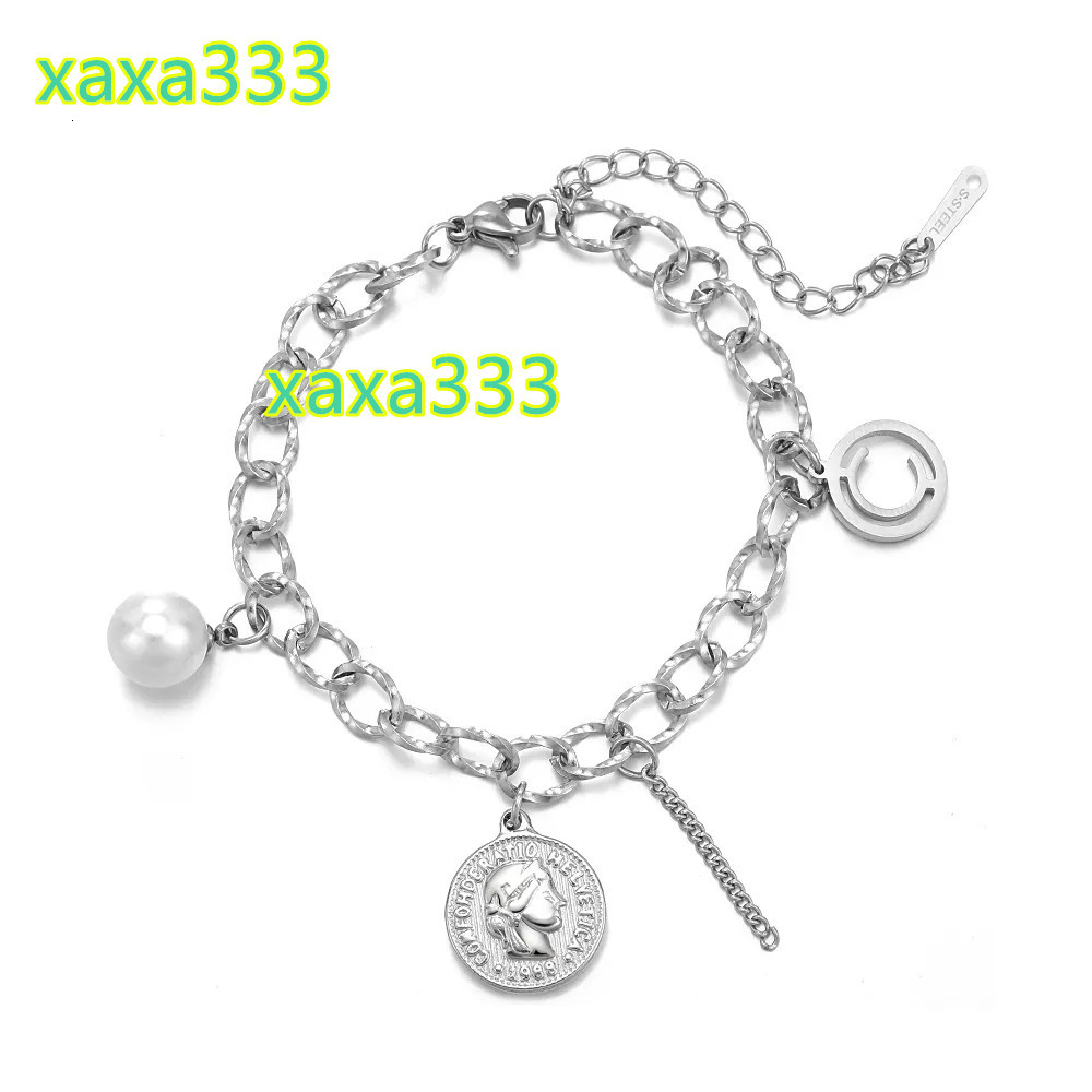 Hot Sale Cuban Fashion Chain Link Bracelet for Men Women Silver Color Gold Featuring Pearl Simple Icon for Parties Trendy Design