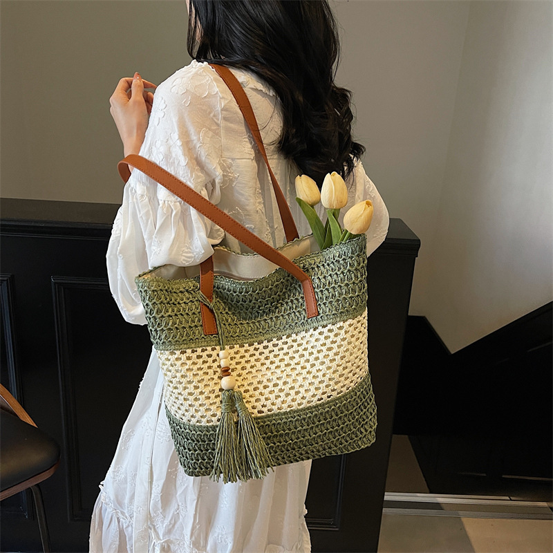 designer Large Capacity Straw Woven Bag for Women 2025 New Fashion Beach Vacation Style Woven Bag High-end Beach Tote Bag