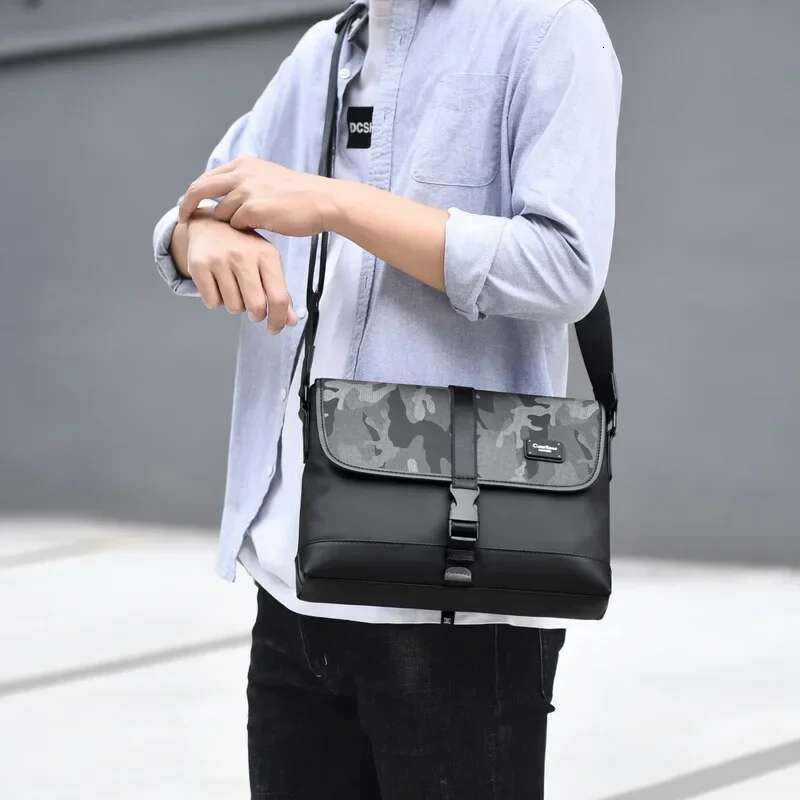 Casual Camouflage Men's Satchels High Capacity Shoulder Messenger Men Fashion Business Crossbody Bag Bolso