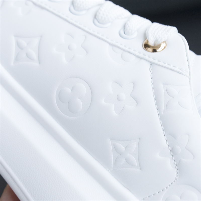 hot free shipping designer Running Shoes mens womans sport outdoor trainers casual vintage Height Increasing shoes white