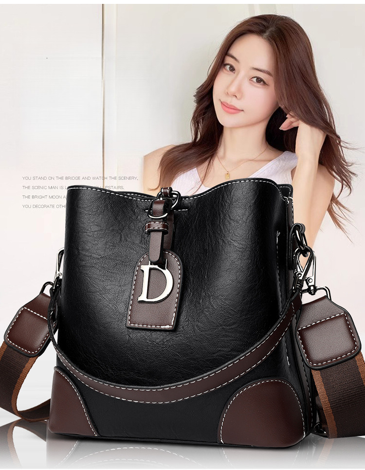 Free Shipping Bucket Bag Light Luxury High-end Crossbody Bag Luxury Designer Bags Summer Women Niche Versatile Commuter Large Capacity Middle-aged Lad