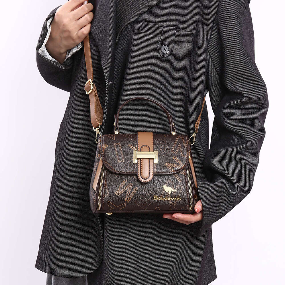 New Fashion Versatile Light Luxury Handbag Shoulder Crossbody Women's Bag