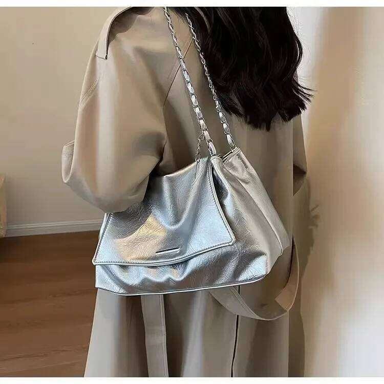 Retro fashion large capacity armpit tote spring summer simple chain shoulder diagonal cross women s bag