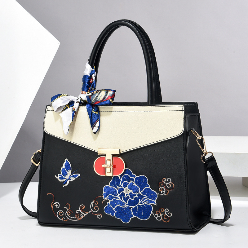 Free Shipping 2025 New Designer Bag Chinese Embroidery Wedding Bag Luxury Women's Wallet Fashionable Handbag Trendy Large Capacity Shoulder Bag