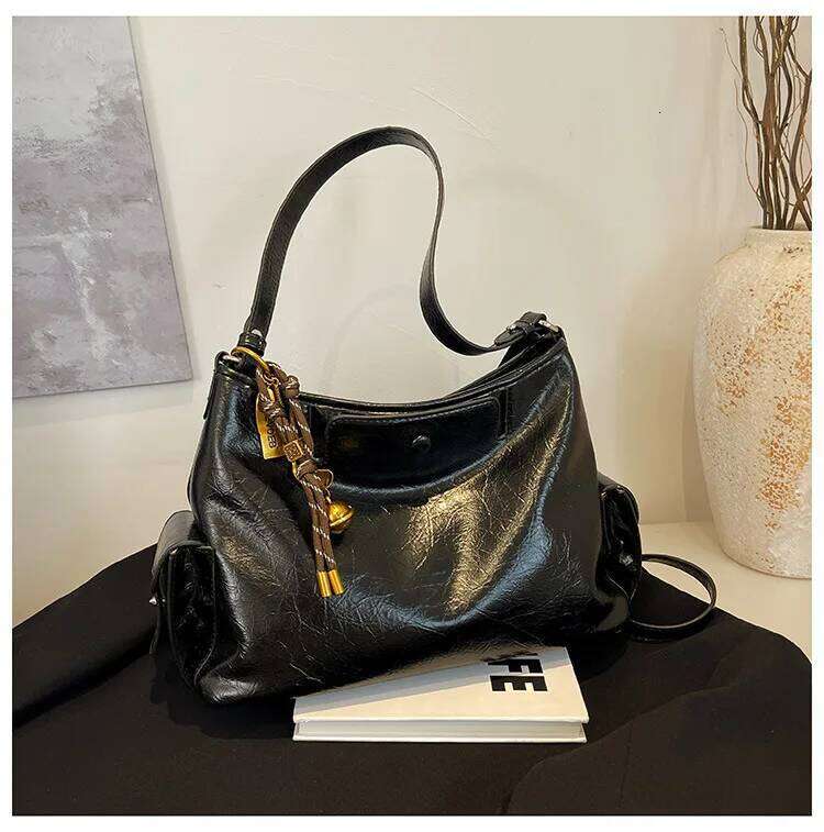 Chic Designer Letter Crossbody Bag High End Leather Tote For Women Minimalist Vintage Commuter Stylish Large Capacity