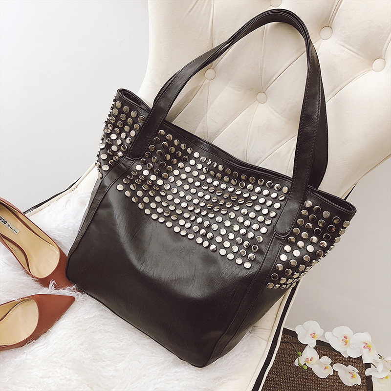 New Large Capacity PU Punk Style Tote Bag with Rivets, Single Shoulder and Crossbody Handbag for Women
