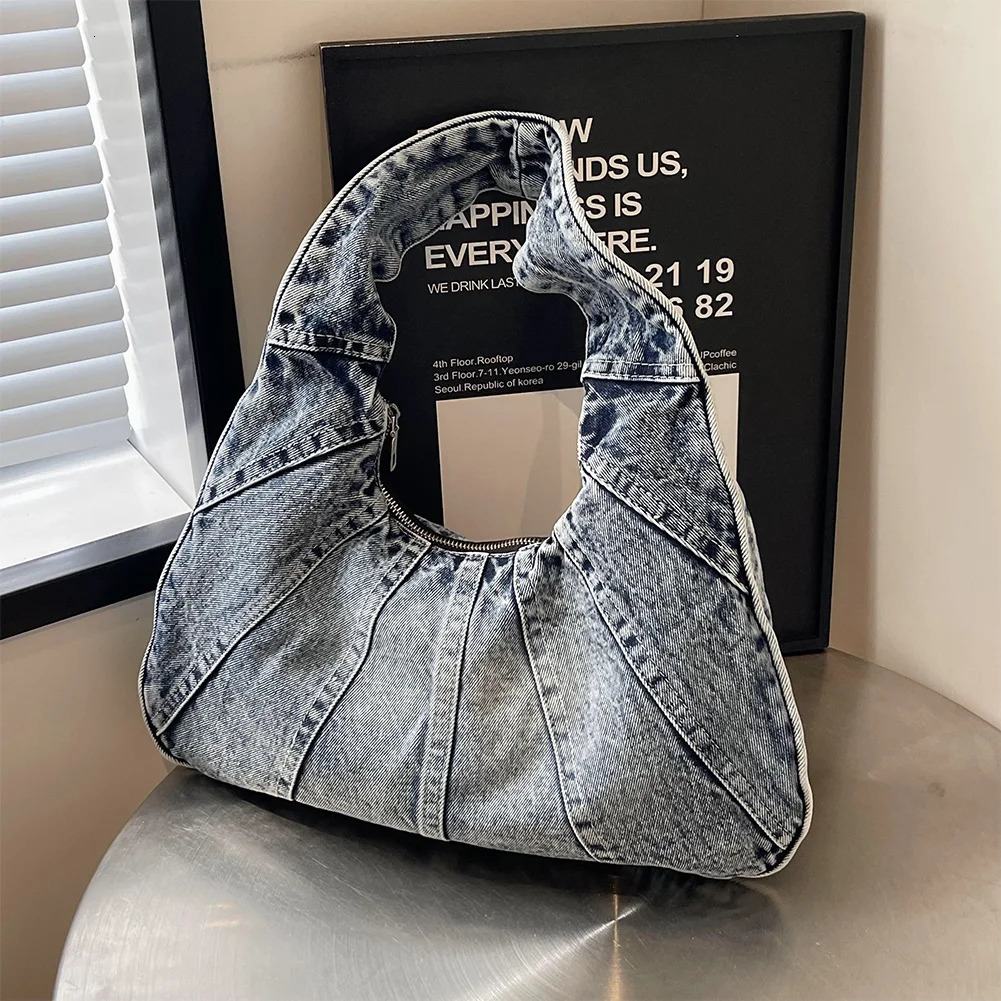 Women Denim Handbag Trendy Shoulder Bag with Zipper Underarm Purse With Pocket Clutch Bag for Work Travel Shopping 250606