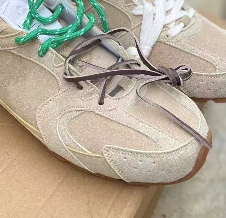 Top Quality Womens Mens Designer Leather shoes Fashion Outdoor running for men Runner Upper Low Skeleton Sports outdoor 2024 Dress Shoes