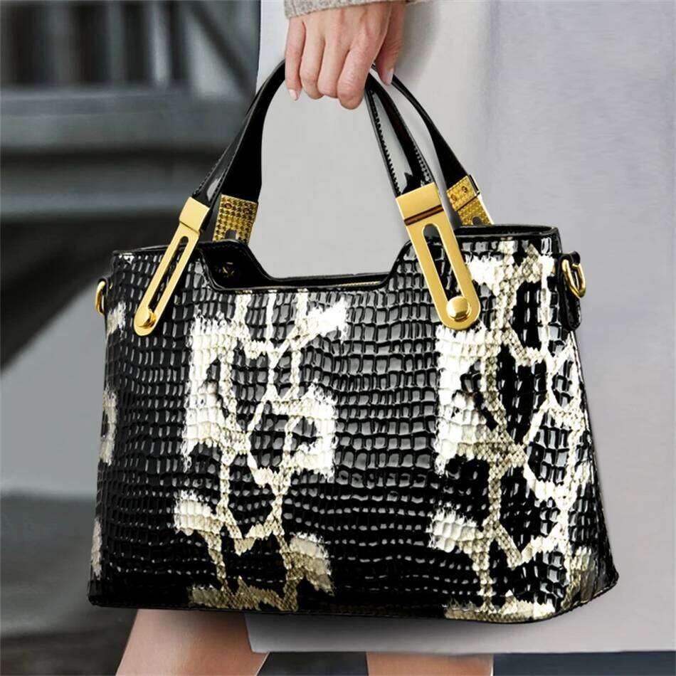 Fashion Trend Noble Women Python Pattern Ladies Handbag And Purse Elegant Wedding Party Casual Tote 2024