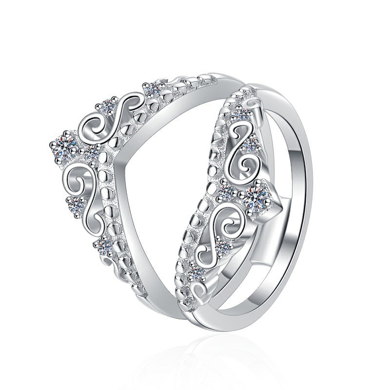 Trendy Moissanite Ring in S925 Sterling Silver, Crown Design, Wide Band, Perfect for Engagements and Weddings, Fashionable Jewelry for Women, Cross-Bo