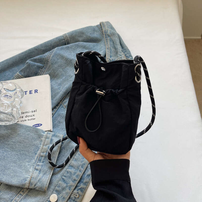 Korean Niche Canvas for Women 2024 New Trendy Fashion Square Versatile Casual Crossbody Small Bag