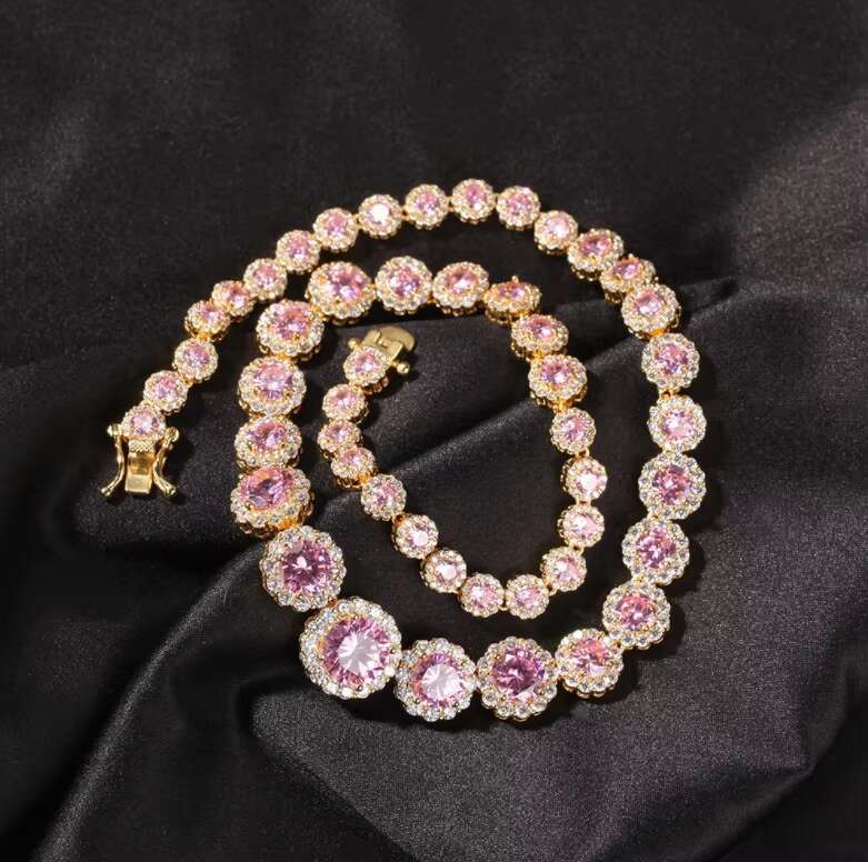 Hip hop ice cubes crystal Cuban chain Miami diamond; men's crystal diamond crystal Cuban chain necklace.