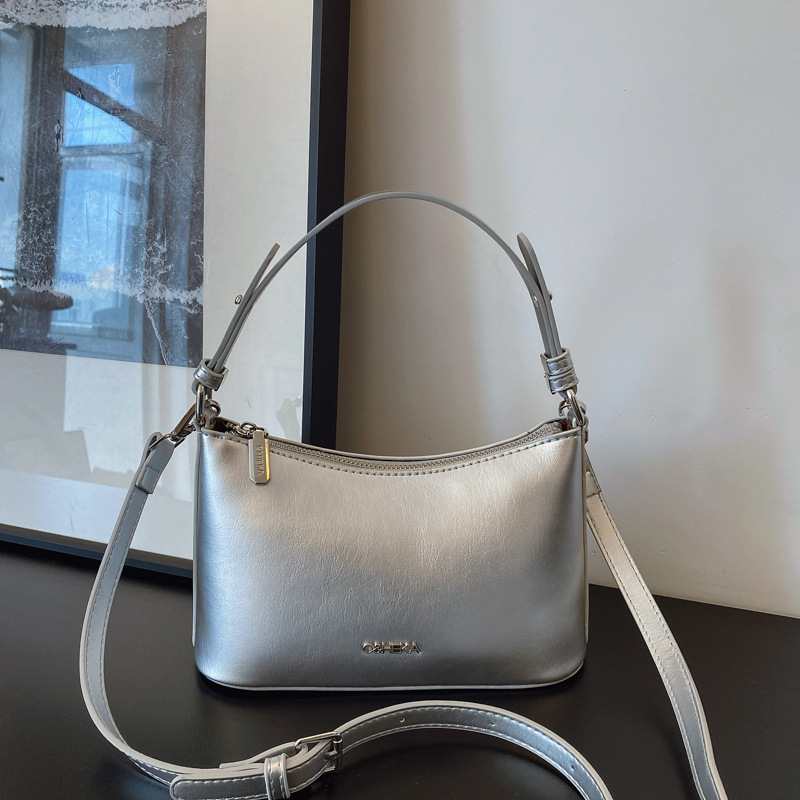 designer High-Quality Niche Bucket Bag 2025 New Women's Fashion Versatile Crossbody Bag Stylish Shoulder Underarm Bag