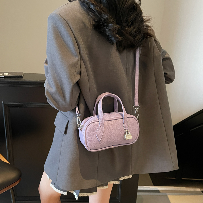 designer Korean Style INS Handheld Bowling Ball Bag for Women 2025 New Summer Versatile Crossbody Bag Retro Commuter Small Squar