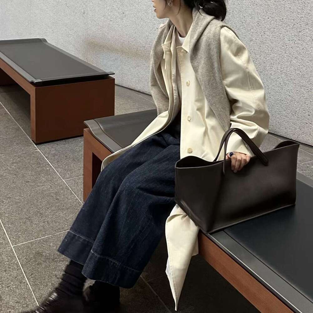 2024 Niche New Idaho Tote Handbag Minimalist Large Capacity Underarm Single Shoulder Crossbody Mother Bag