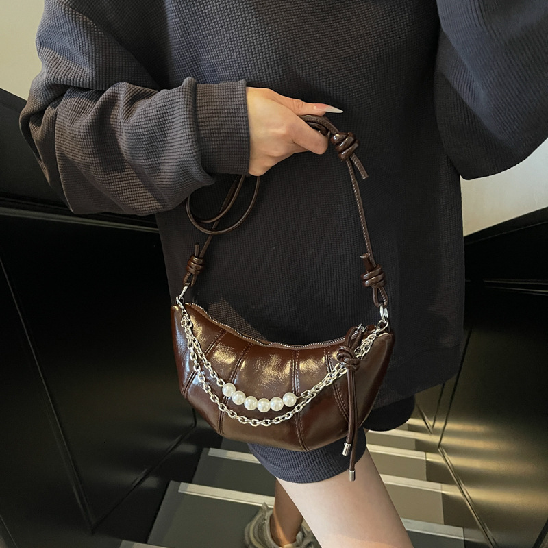 designer 2025 New Niche Design Trendy Simple Solid Color Horn Bag Versatile Commuter Fashion Single Shoulder Crossbody Bag for