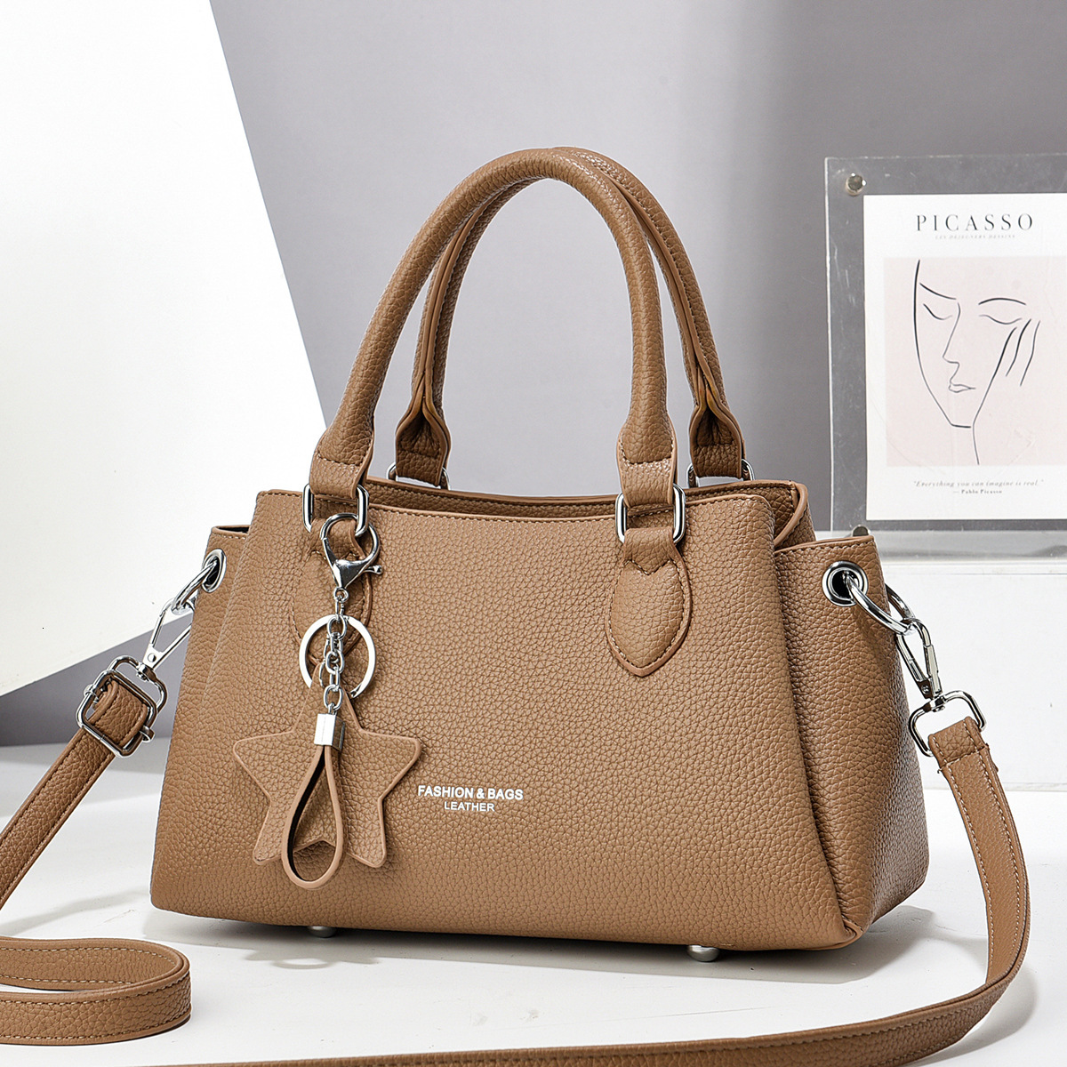 Luxury Brand Designer Bag Elegant New 2025 Fashion Women's Bag Small Tote Bag Light Luxury Quality Ladies Handbag Single Shoulder Crossbody Bag W