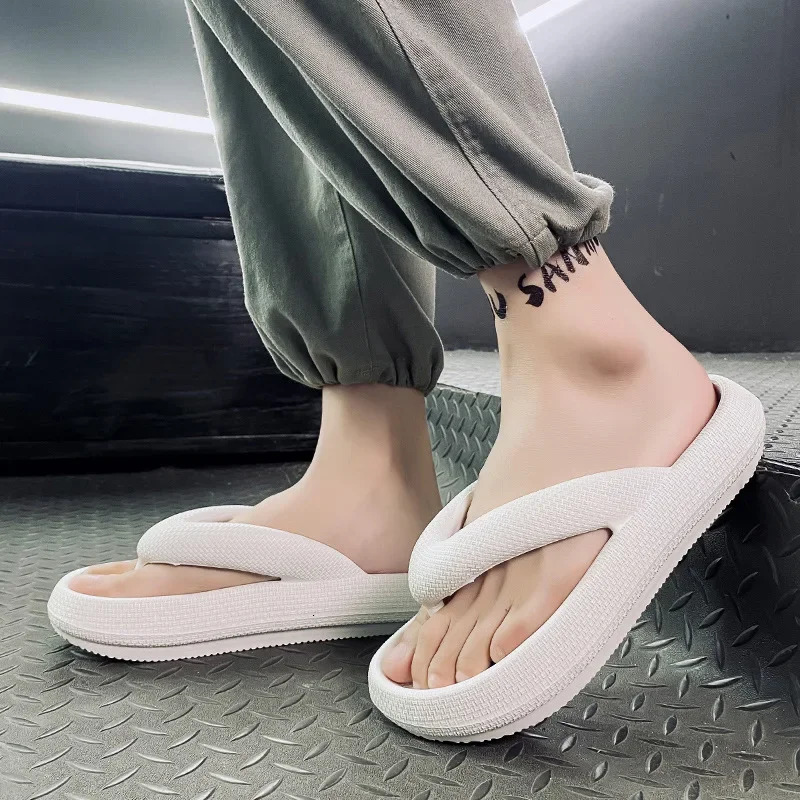 2024 Summer Fashion Men Slippers Beach Flip-Flops Thick Platform Sandals Male Casual Shoes Bath Non-Slip Man Flip Flops 250605