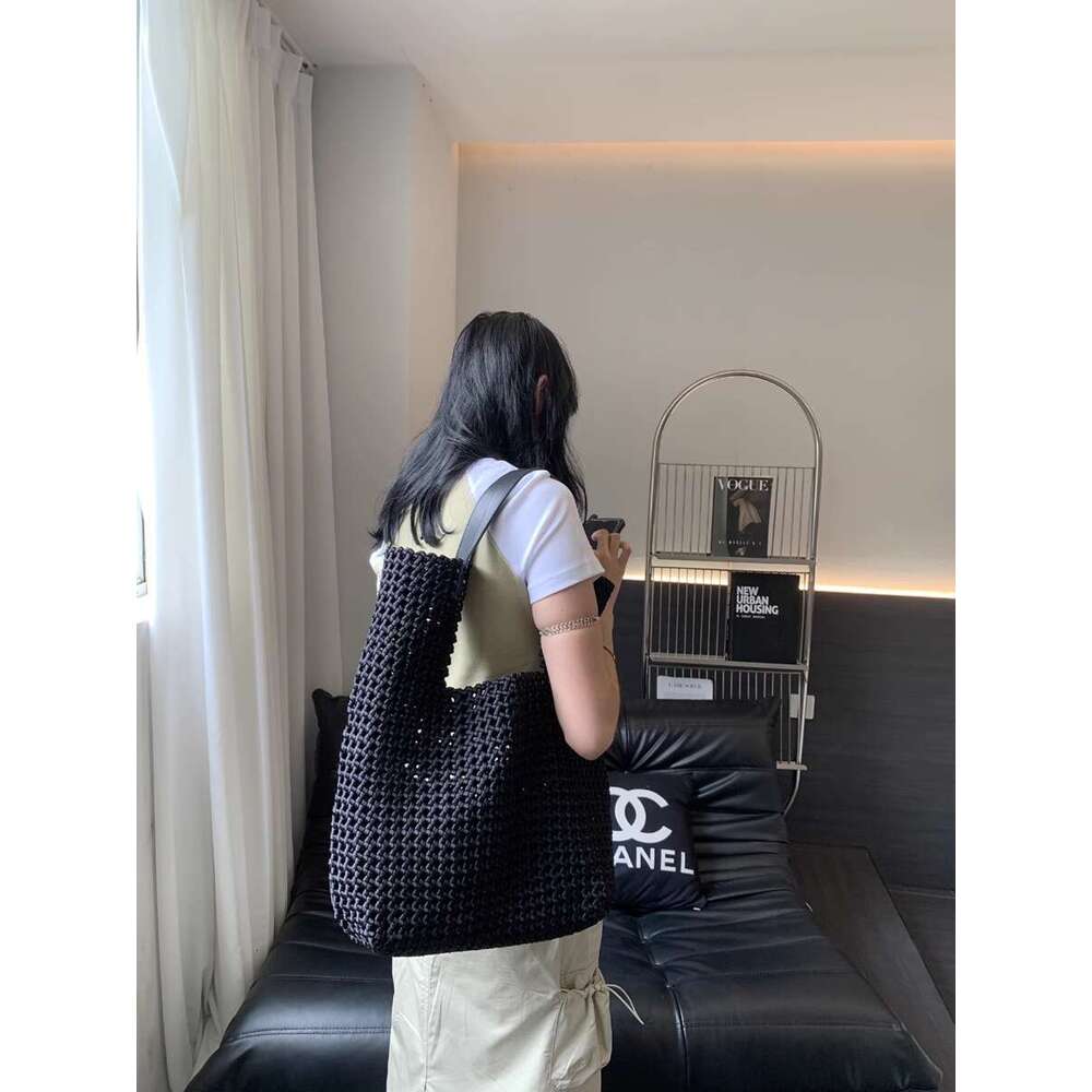 Hollow Out Tote Casual New Handwoven Bucket European Style Large Capacity Shoulder Underarm Bag