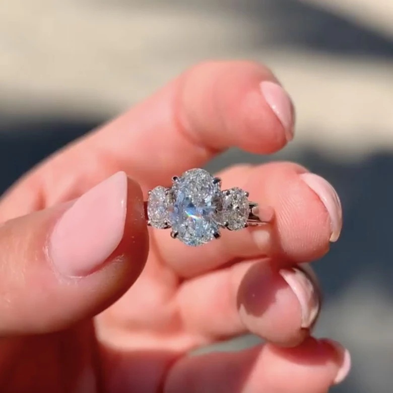 2025 Rulalei Wedding Rings Luxury Jewelry Soild 100% 925 Sterling Silver Large Oval Cut Three Stone Lab Moissanite Diamond Gorgeous Promise Lady Brida