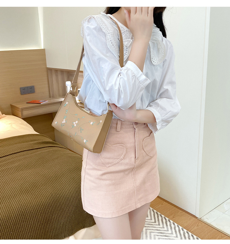 Free Shipping 2025 New Designer Bag Korean Style Women's Shoulder Bag Embroidered Armpit Handbag Luxury Wallet