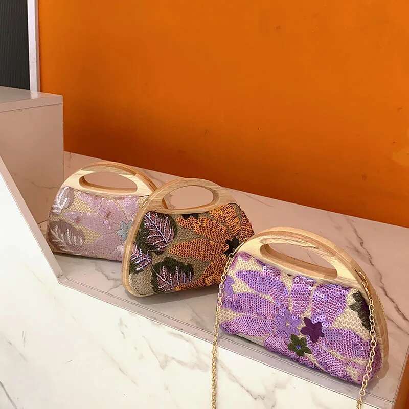 FIRMRANCH Special Wooden Sequin Embroidery Flower Handbag For Evening Party Gentle Aristocratic Temperament Bead Shell Bag