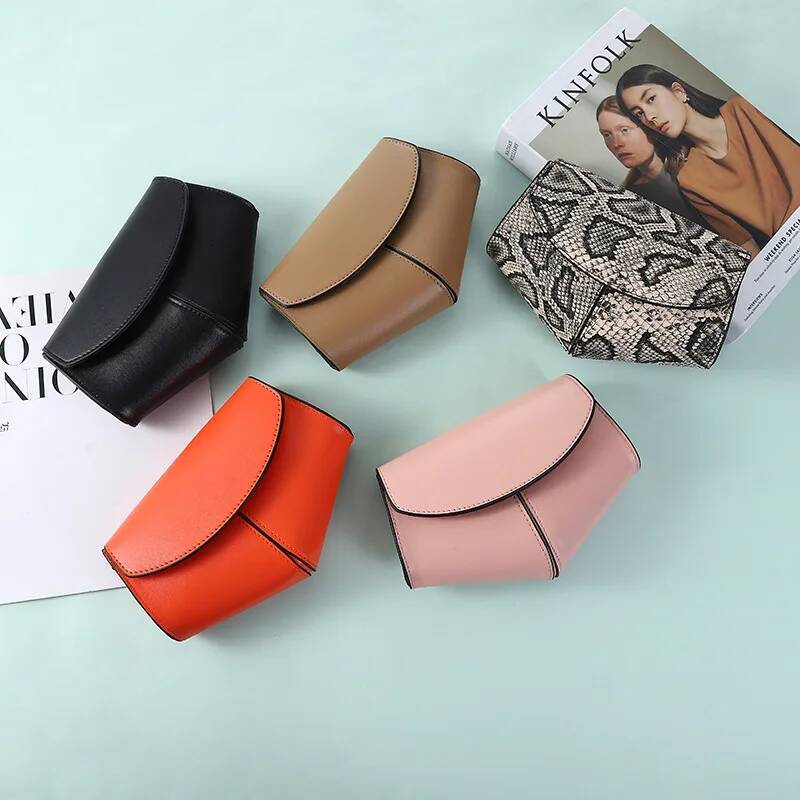 New Brand Peach Heart Waist Bags for Women Summer Chest Cute Purse Belt Bag Designer Fanny Pack Female W