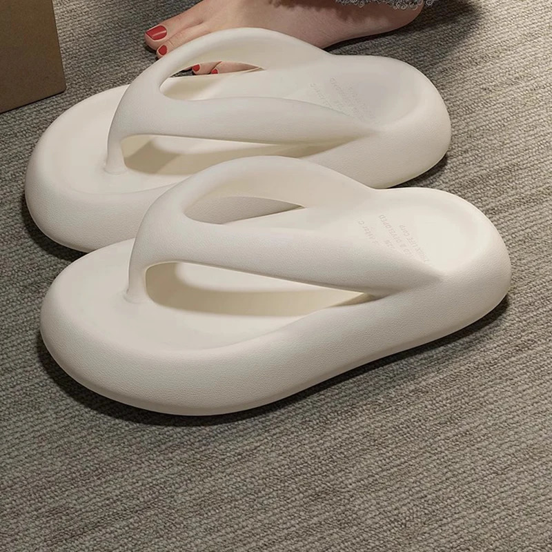 Japanese thick soled flip flops for womens summer outdoor wear 2024 EVA anti slip anti odor height increasing beach shoes 250605