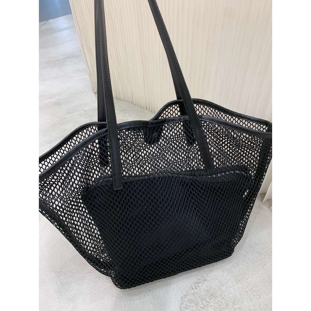 Beach Lazy Style Mesh Tote for Women Commuting Large Capacity Travel Shoulder Bag